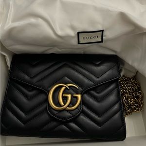 It’s literally brand new. I only wore it 1 time. It comes with dust bag and box